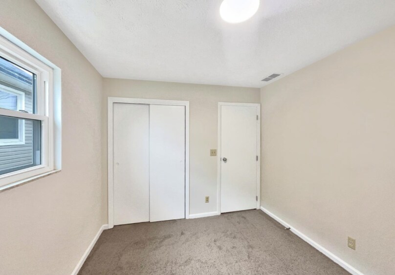 Building Photo - 717 Cleveland Ave