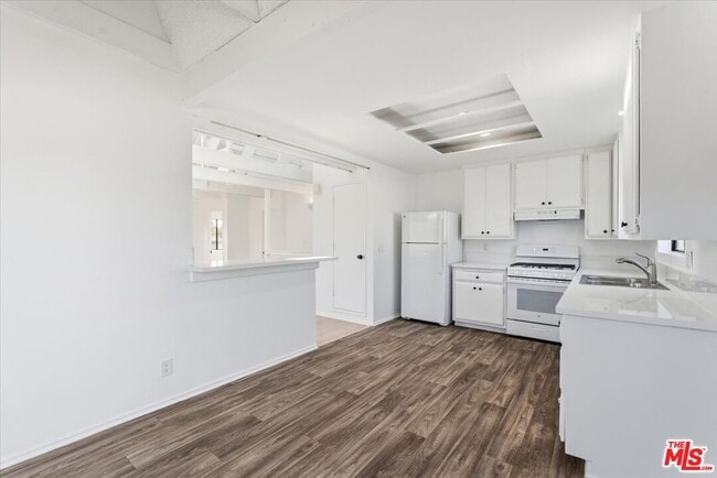 Building Photo - 2513 190th St