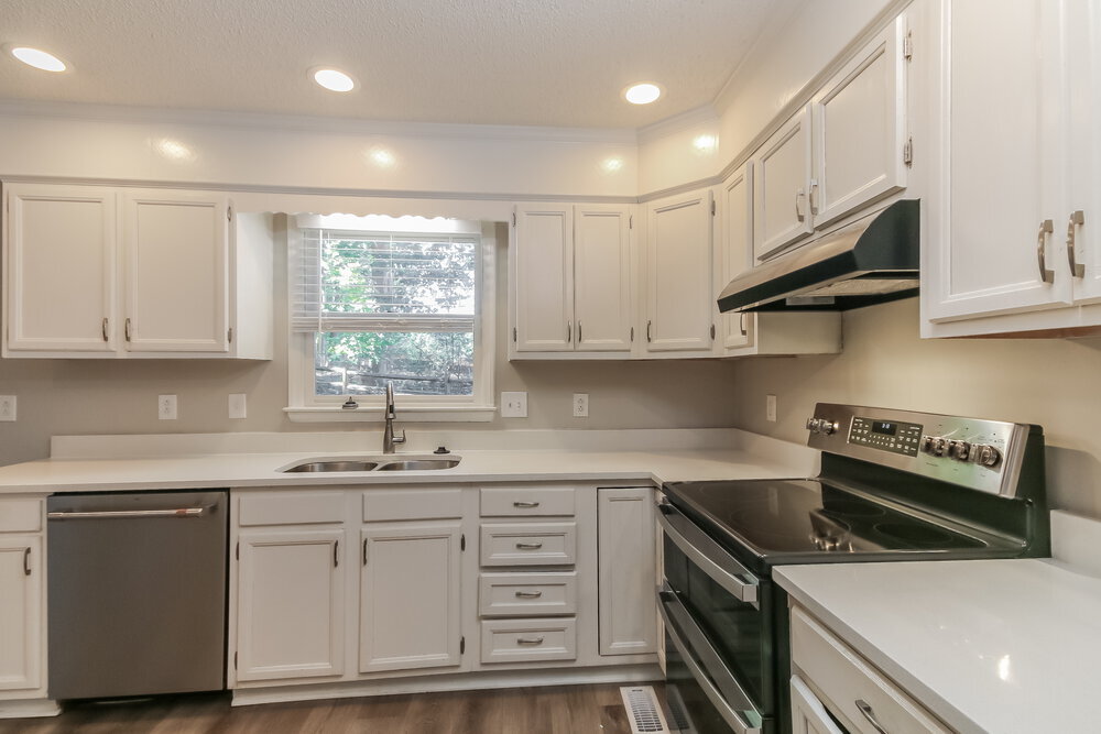 Building Photo - 524 Robin Dr