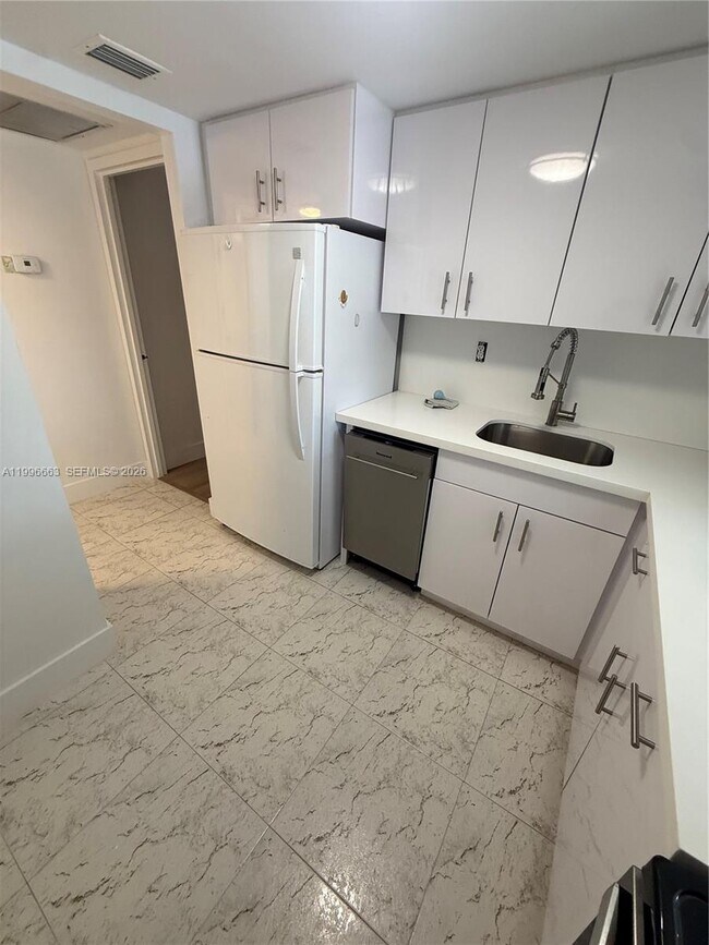 Building Photo - 17560 Atlantic Blvd