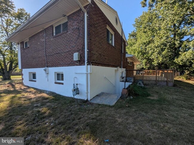 Building Photo - 6327 Willowood Ln