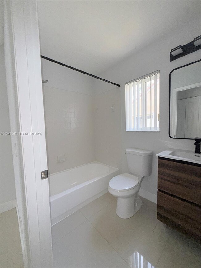 Building Photo - 1628 Salerno Cir