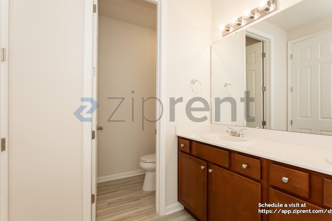 Building Photo - 152 Cedar Elm Wy