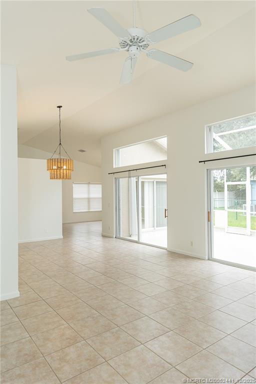 Building Photo - 8965 SW Chevy Cir