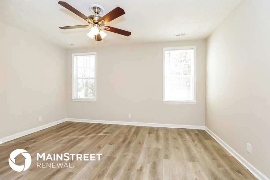 Building Photo - 8134 Sunset Cir
