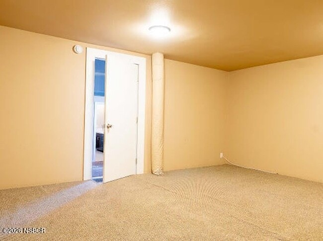 Building Photo - Beautiful Lompoc Home