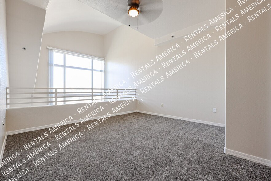 Building Photo - 16 W Encanto Blvd