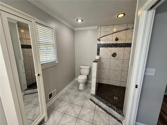 Building Photo - 2513 Kings Pistol Ct