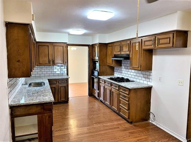 Building Photo - 3910 Bucknell Dr