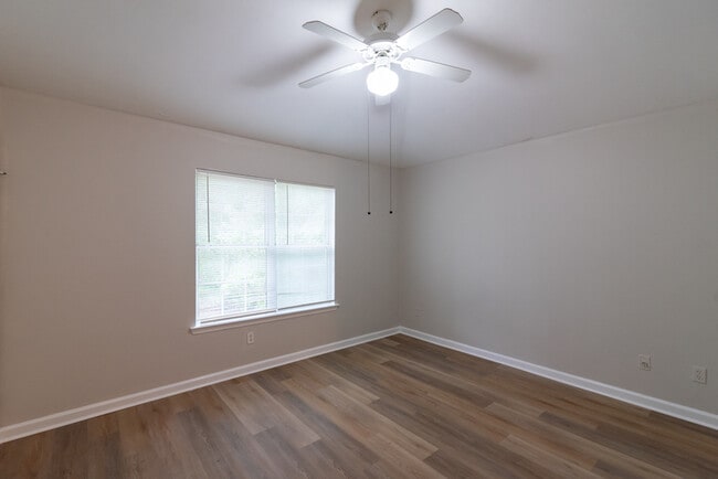 Building Photo - 285 E Harrison St