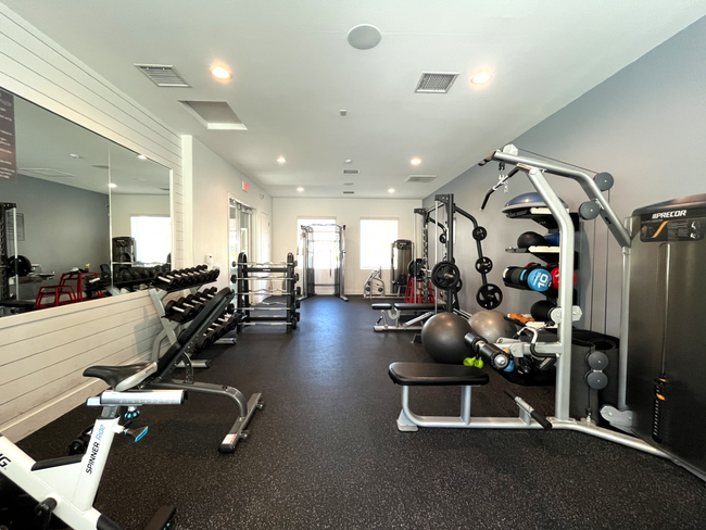 Building Photo - 3 bed, 4 bath located in Rancho Cucamonga!