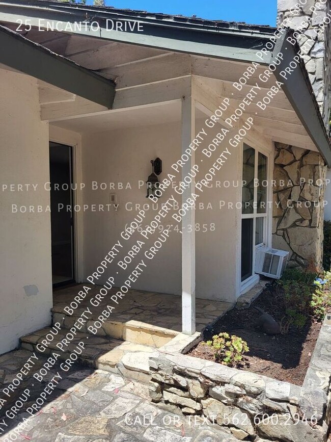 Building Photo - 25 Encanto Dr