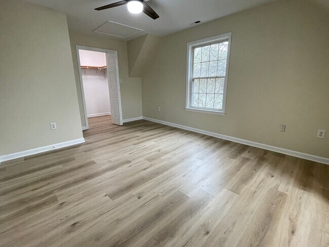 Building Photo - Incredible, newly renovated 3 br 3.5 ba Ca...