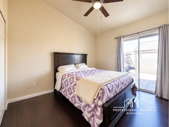 Building Photo - 3-bedroom, 2-bathroom home in Yuma Meadows