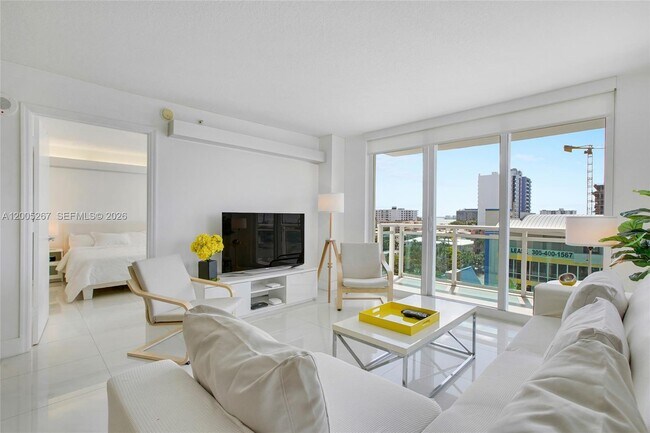 Building Photo - 6917 Collins Ave