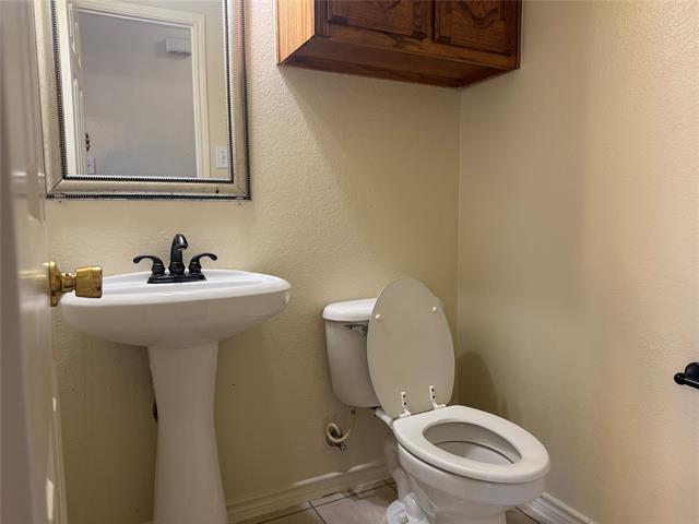 Building Photo - 1438 Kingsley Dr