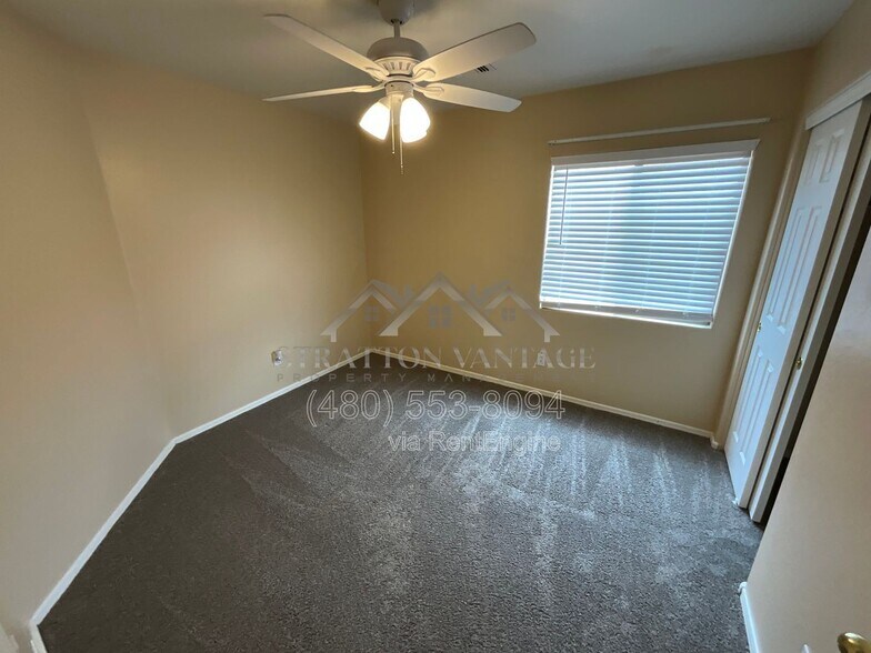 Building Photo - 15962 W Acapulco Ln