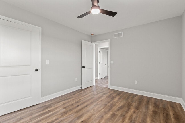 Building Photo - 5011 Melana Wy