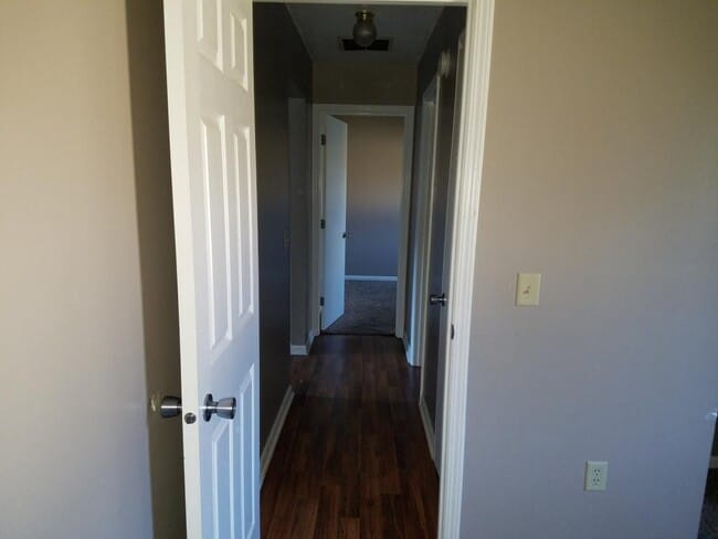 Building Photo - 731 Villa Park Ct
