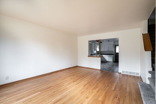 Building Photo - Josephine