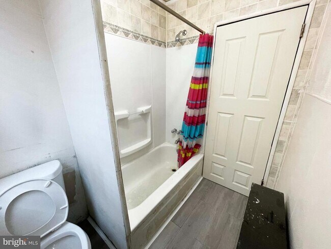 Building Photo - 3244 E St