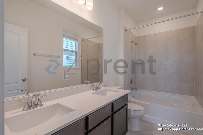 Building Photo - 2823 Lyra Ct
