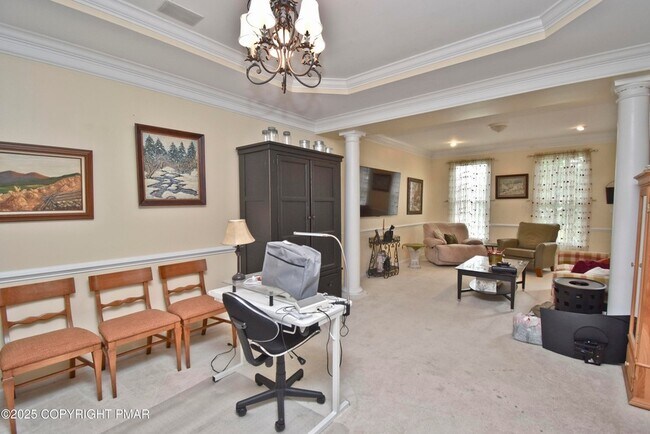 Building Photo - 3257 Doral Ct