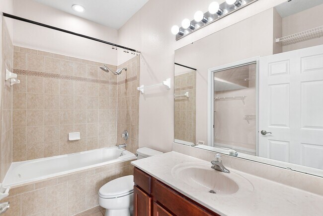 Building Photo - 10077 Moorshire Cir