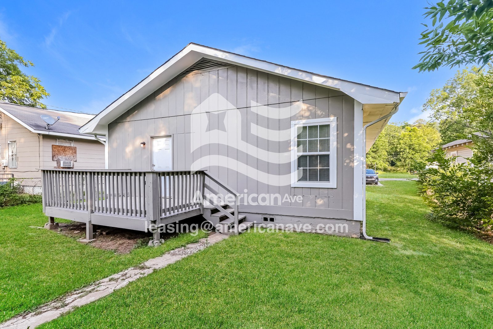 Building Photo - 7110 1st Ave S