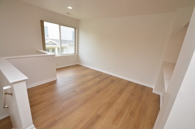 Building Photo - 6229 Commonwealth Dr