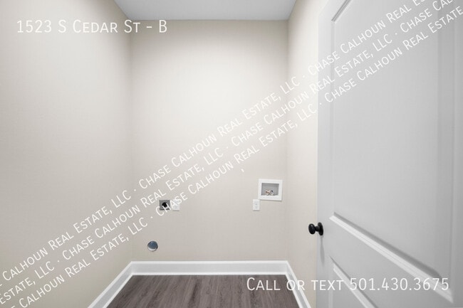 Building Photo - 1523 S Cedar St