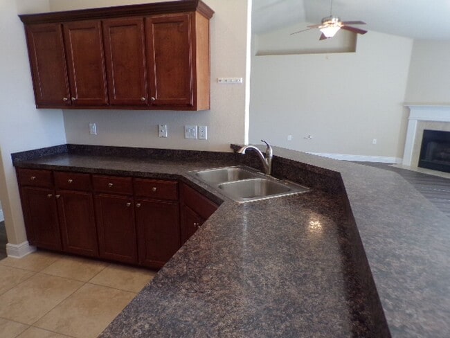 Building Photo - Spacious 3-Bedroom Home