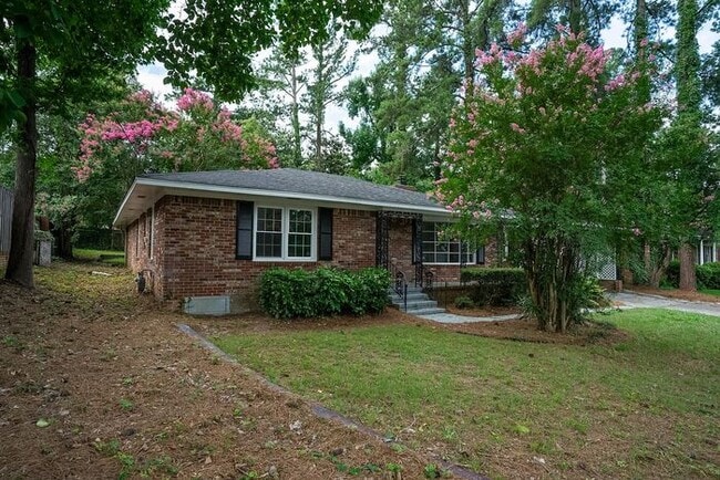 Building Photo - 3120 Edinburgh Dr