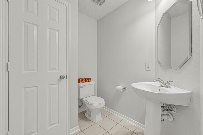Building Photo - 7530 Broken Oak Ln
