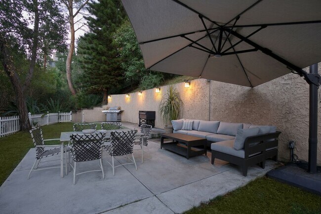 Building Photo - 4006 Milaca Pl