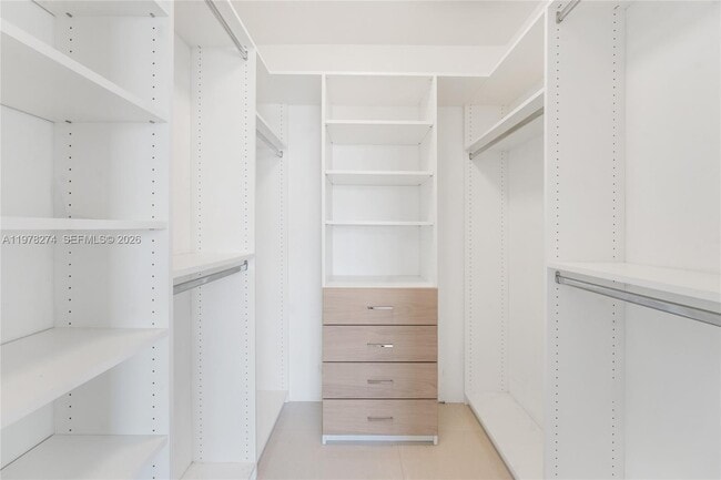 Building Photo - 401 69th St