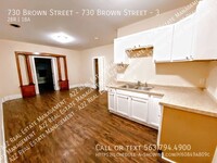 Building Photo - Remodeled 2 BDR + 1Bath Apartment