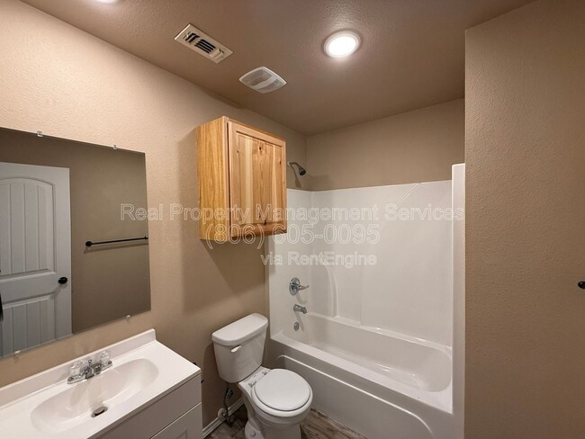 Building Photo - 2420 N Avenue P