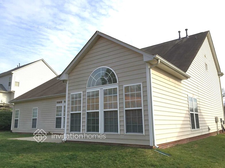 Building Photo - 11537 Foggy Bank Ln