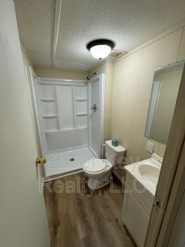 Building Photo - 250 Co Rd 129