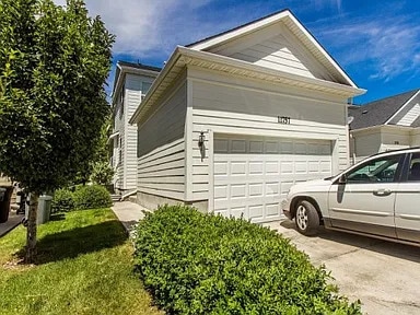 Building Photo - 11757 S Grandville Ave