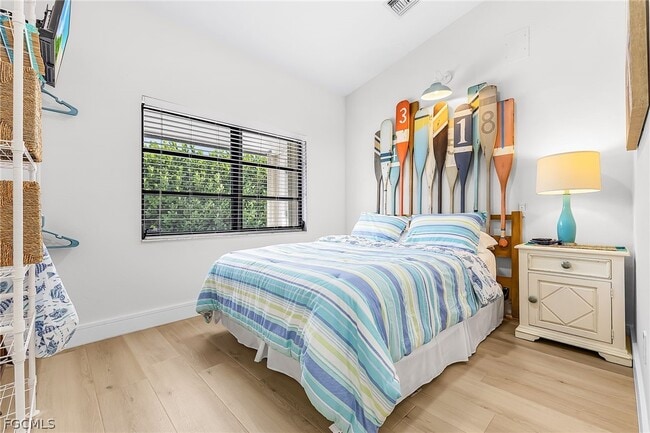 Building Photo - 663 110th Ave N