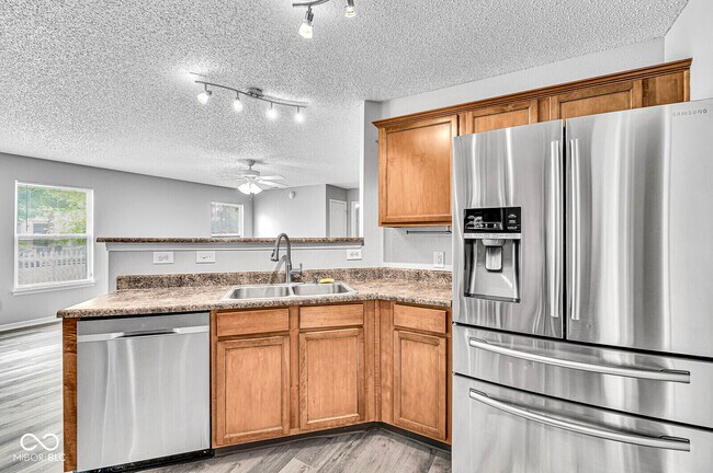 Building Photo - 12254 Maize Dr