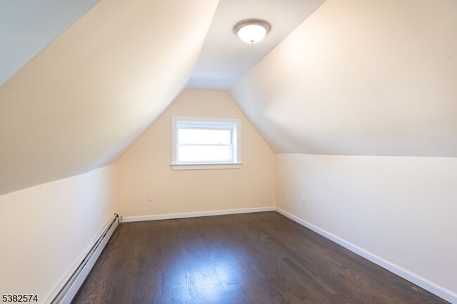 Building Photo - 285 Orchard Terrace
