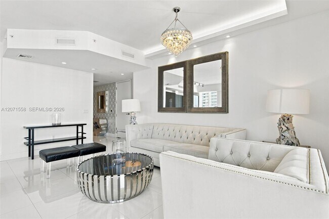 Building Photo - 1080 Brickell Ave