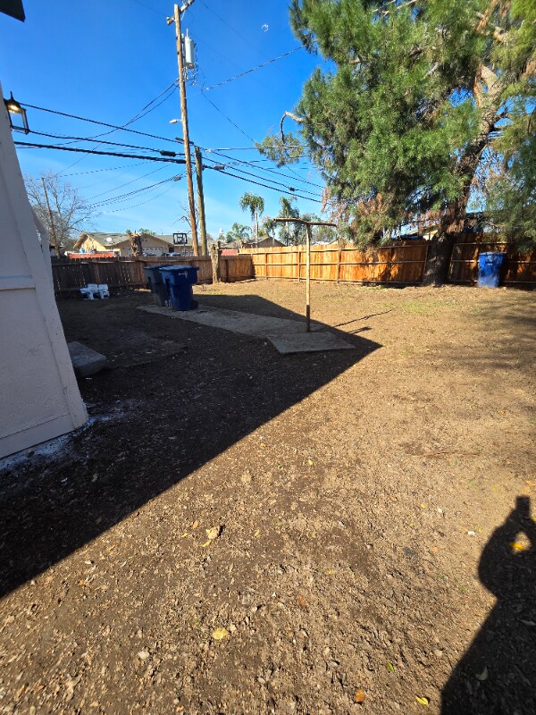 Building Photo - 7164 N Maroa Ave