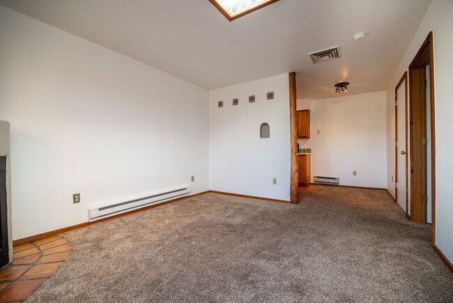Building Photo - 2600 W Zia Rd