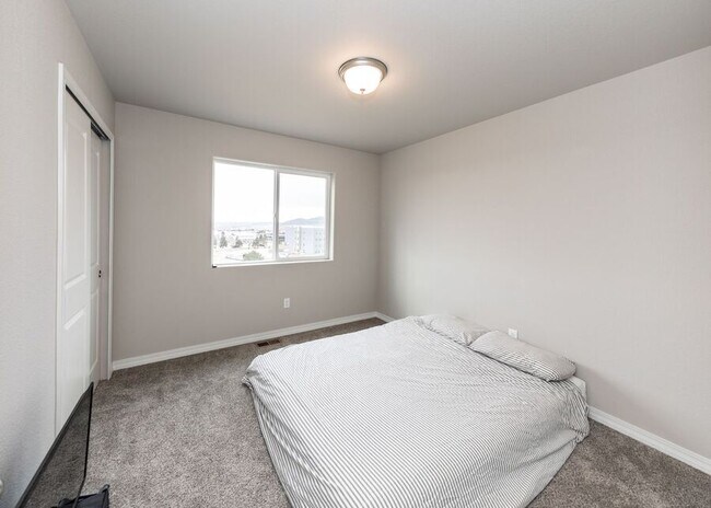 Building Photo - 4037 Jericho Loop
