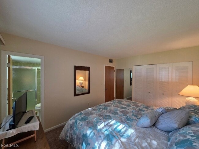 Building Photo - 335 Joel Blvd