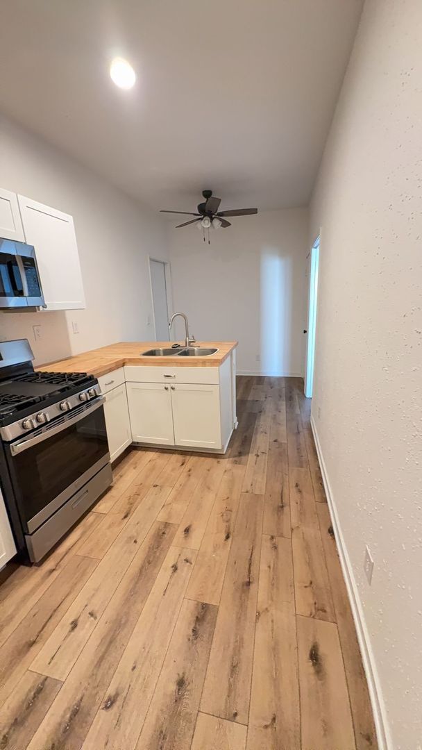 Building Photo - 13141 High Crest Rd